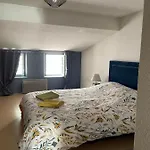 Cosy Rue Chaussee Apartment