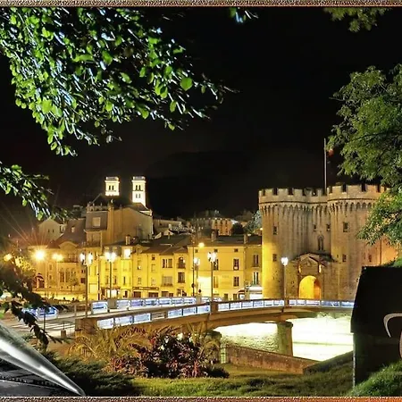 Cosy Rue Chaussee * Verdun-sur-Meuse